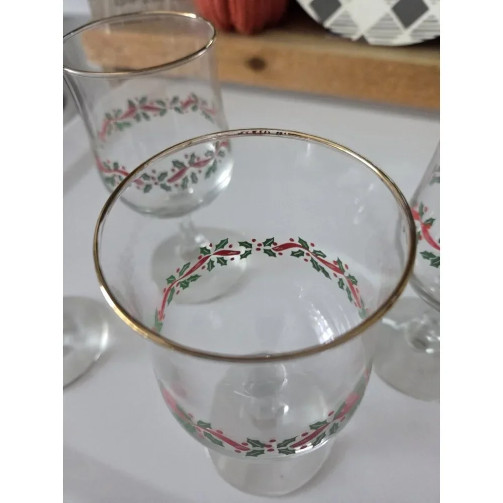 Vintage Set‎ of 4 Christmas Wine Water Glasses Holly Leaves Print Across Sz 6.5”